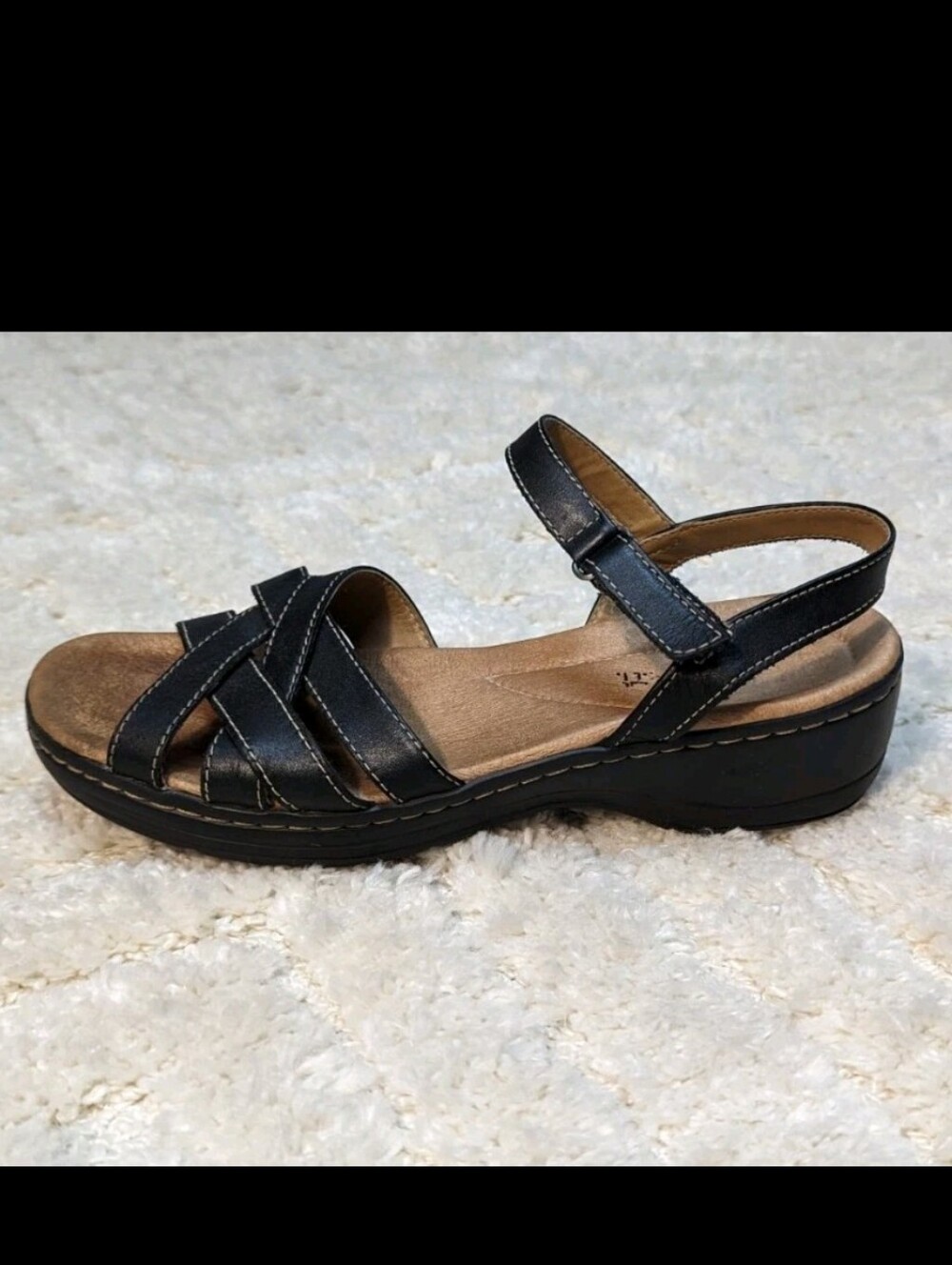 Clarks Collection Soft Cushion Women's Black Leather Strappy Wedge Sandals, 8M